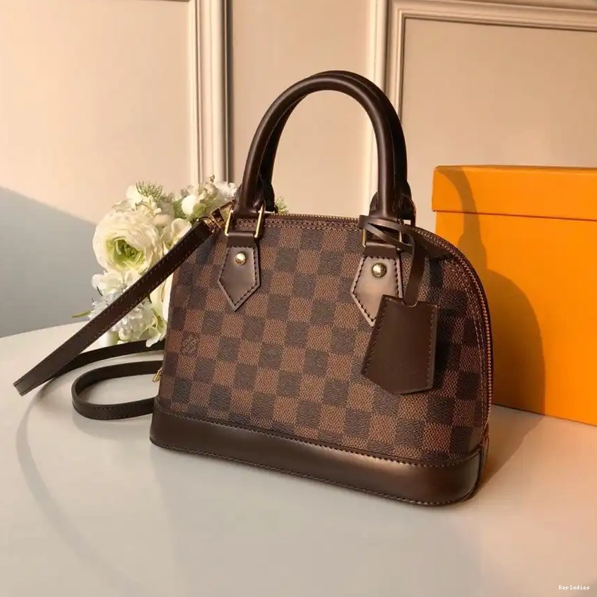 Cheap Louis Vuitton BB ALMA  0518